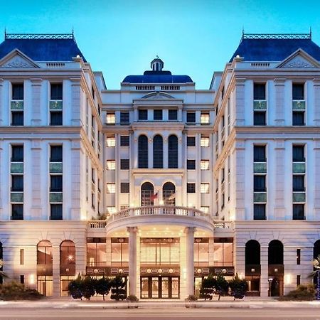 Готель Golden Tulip - Aesthetics Zhunan Екстер'єр фото