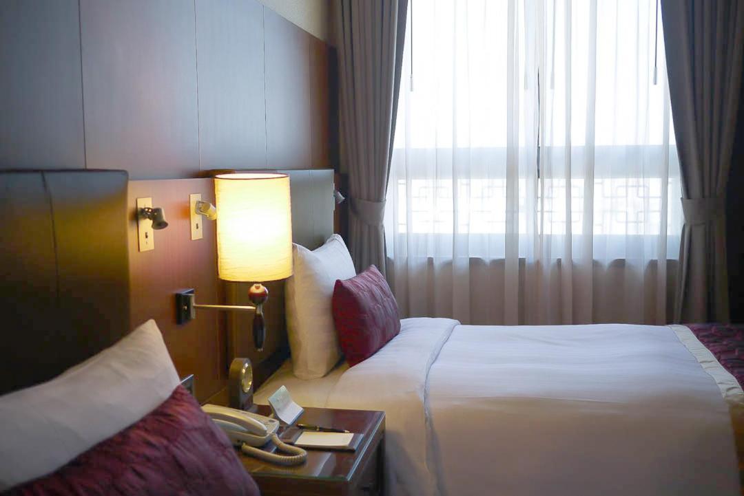 Готель Golden Tulip - Aesthetics Zhunan Екстер'єр фото