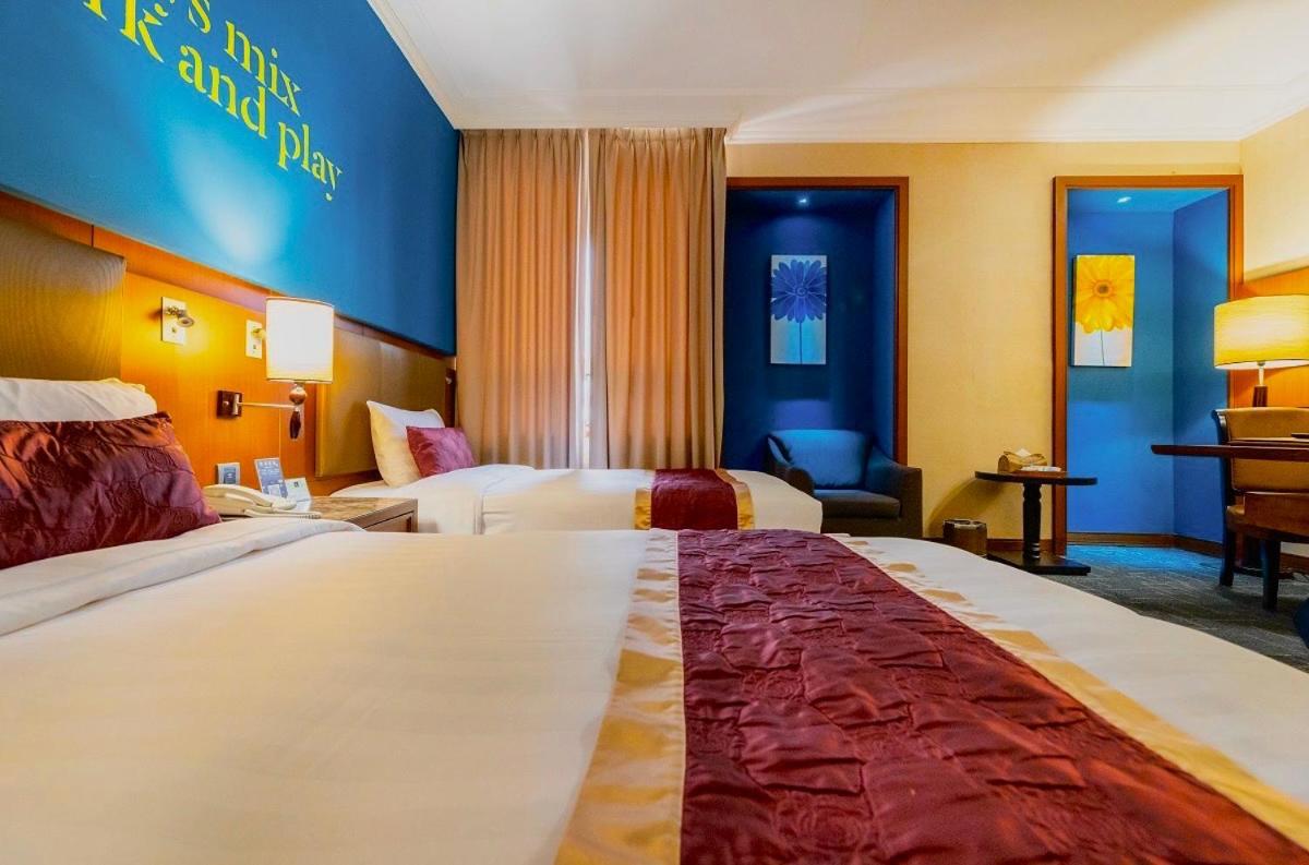 Готель Golden Tulip - Aesthetics Zhunan Екстер'єр фото